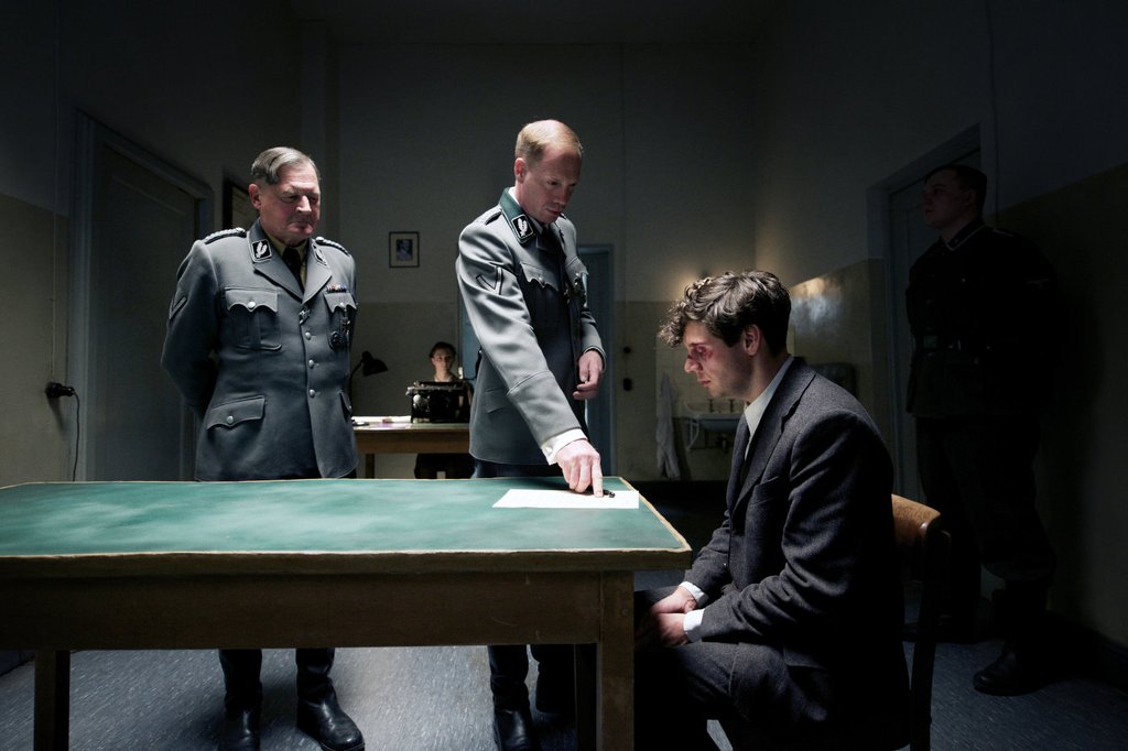 Photo from the movie 13 Minutes