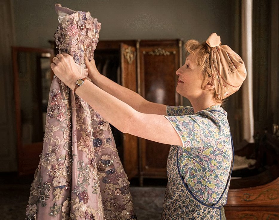 Photo du film Une robe pour Mrs. Harris [2022]