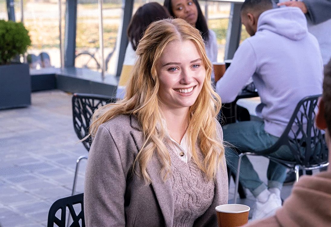 Photo from the movie Beautiful Disaster