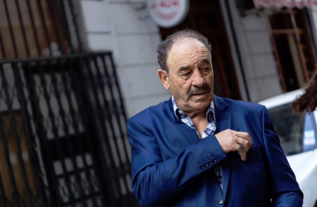 Photo from the movie Until the Birds Return