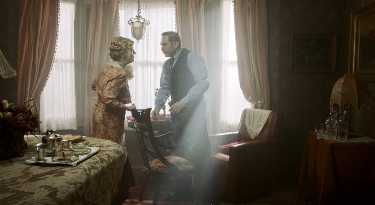 Photo du film Mrs Lowry & Son