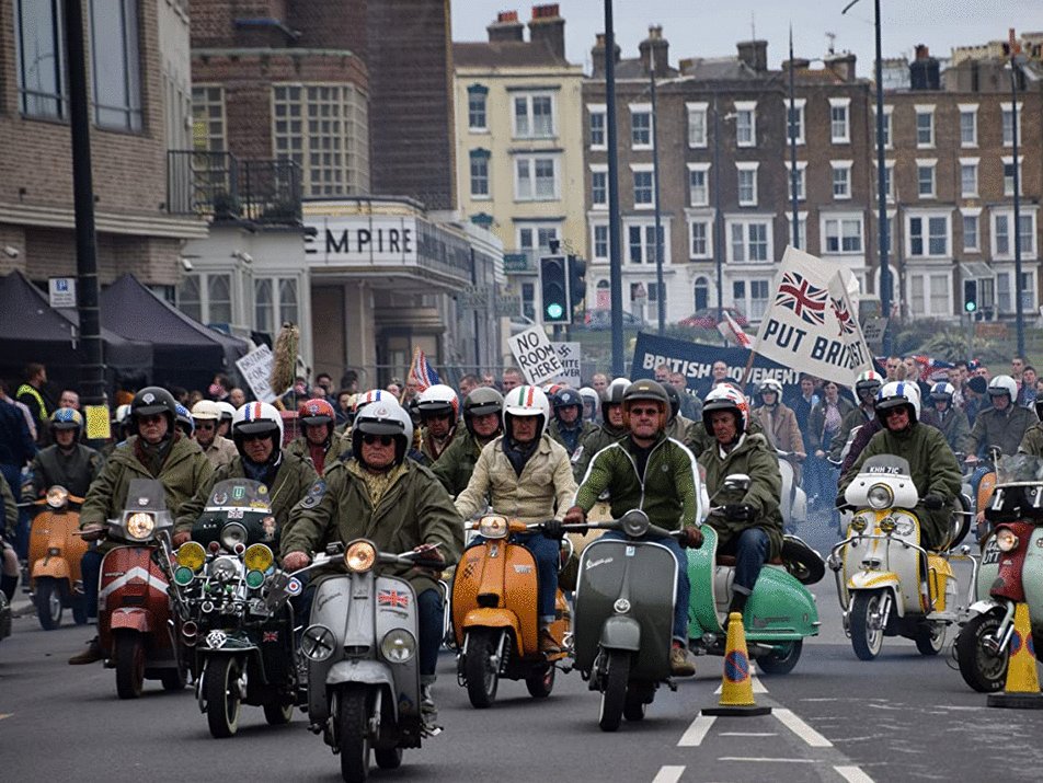 Photo from the movie Empire of Light [2022]