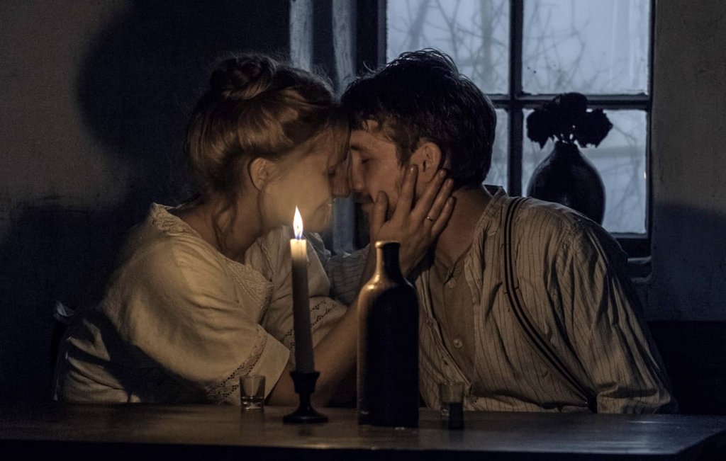 Photo from the movie In Love and War