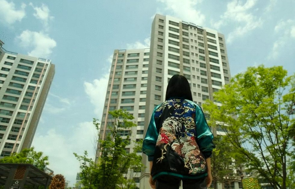 Photo from the movie Revolver [2024]