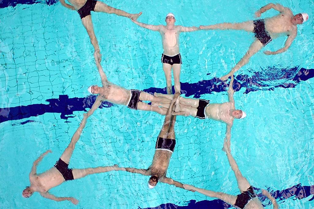 Photo from the movie Swimming with Men