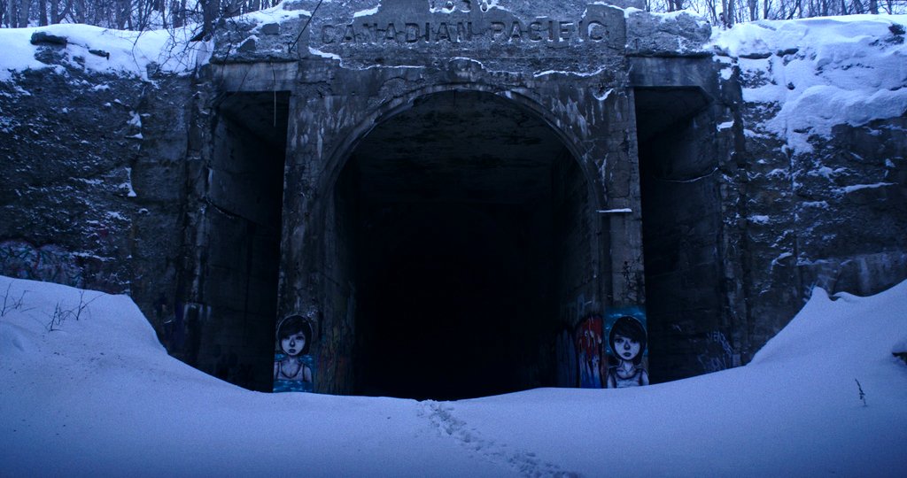 Photo du film Where the Land Ends [2019]