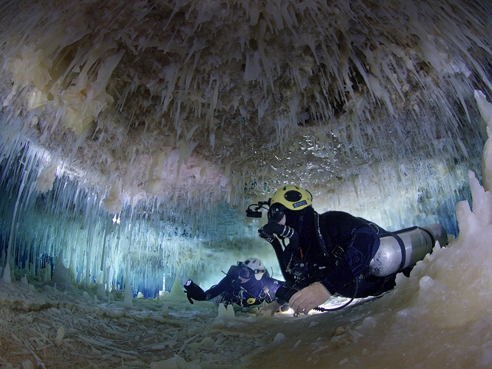 Photo from the movie Ancient Caves [2020]