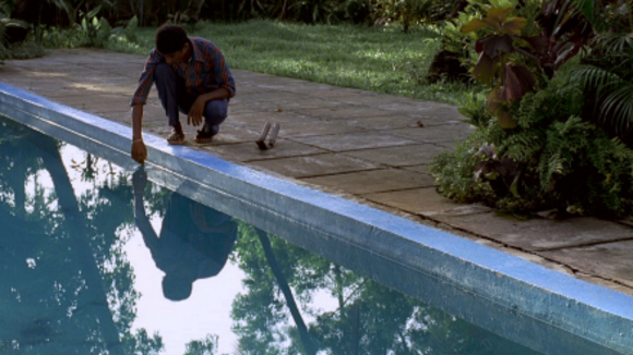 Photo from the movie The Pool [2007]