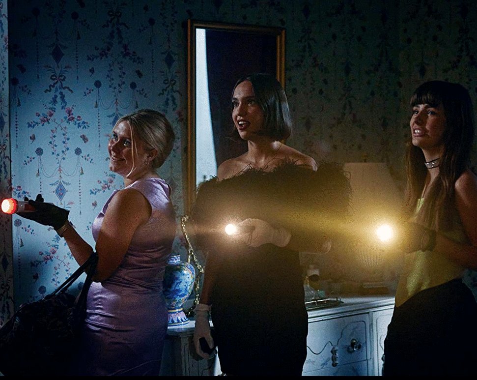 Photo from the movie Barracuda Queens [2023]