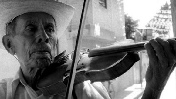 Photo from the movie The Violin