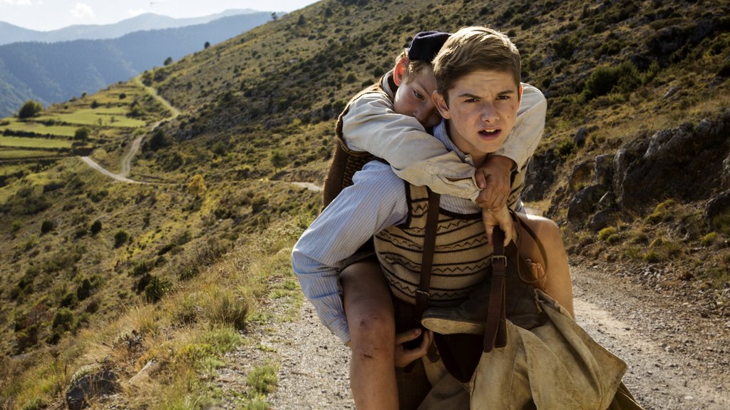 Photo from the movie A Bag of Marbles