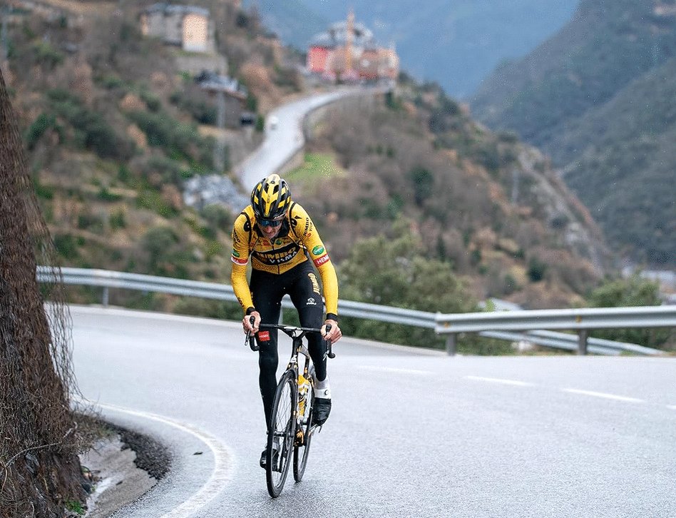 Photo from the movie The Engine Inside [2023]