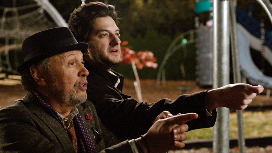 Photo du film Standing Up, Falling Down