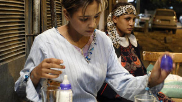 Photo from the movie El-Banate dol [2006]