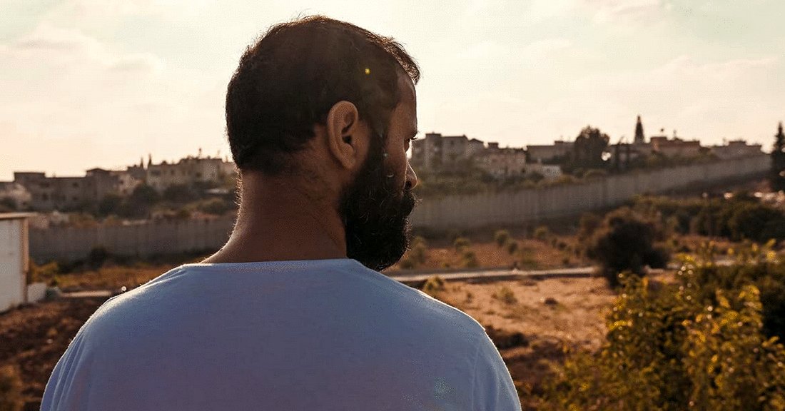 Photo from the movie 200 Meters