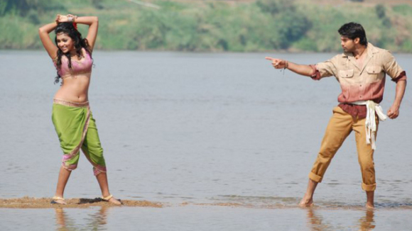 Photo from the movie Vettai