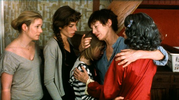 Photo from the movie Boxes