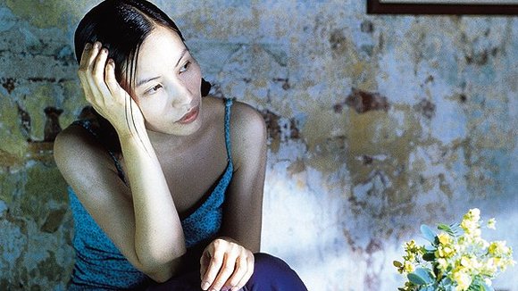 Photo from the movie The Vertical Ray of the Sun [2000]