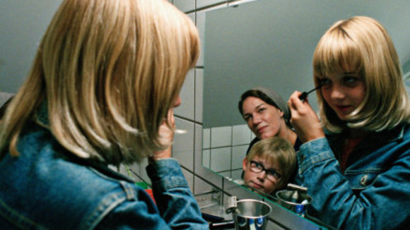 Photo from the movie The Art of Crying [2006]