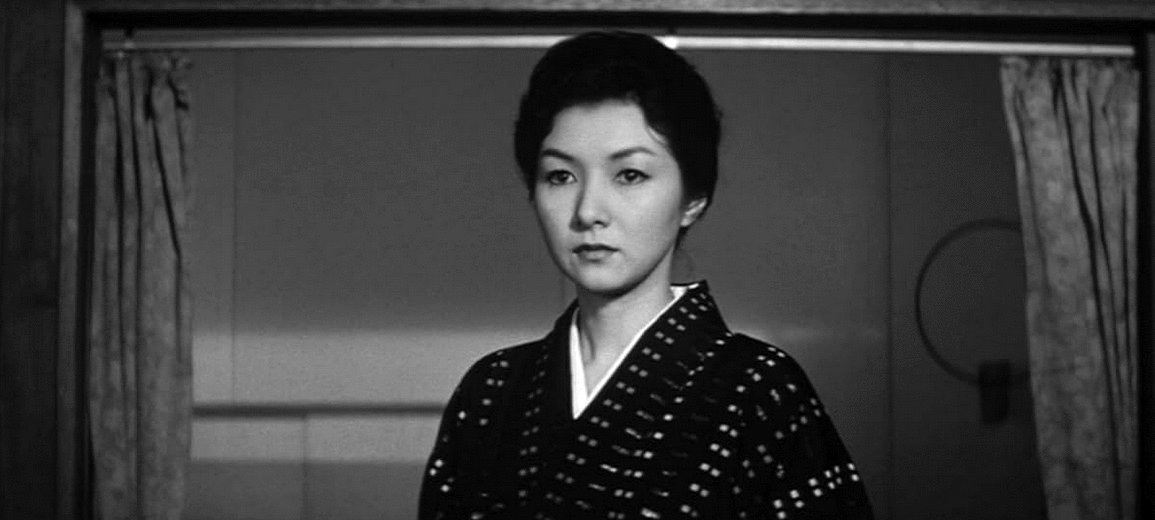 Photo du film When a Woman Ascends the Stairs