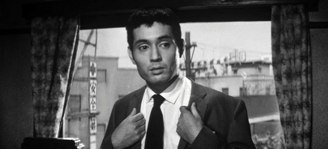 Photo du film When a Woman Ascends the Stairs