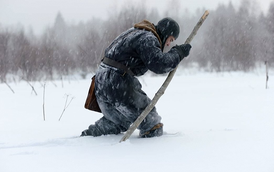 Photo from the movie The Pilot. A Battle for Survival [2021]