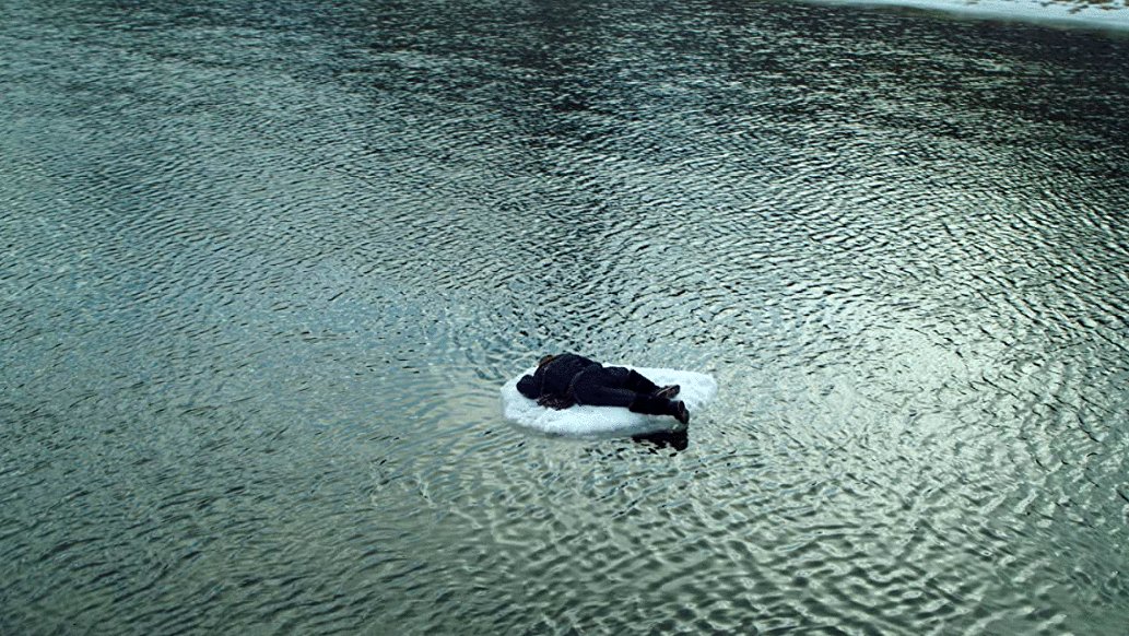 Photo from the movie The Pilot. A Battle for Survival [2021]