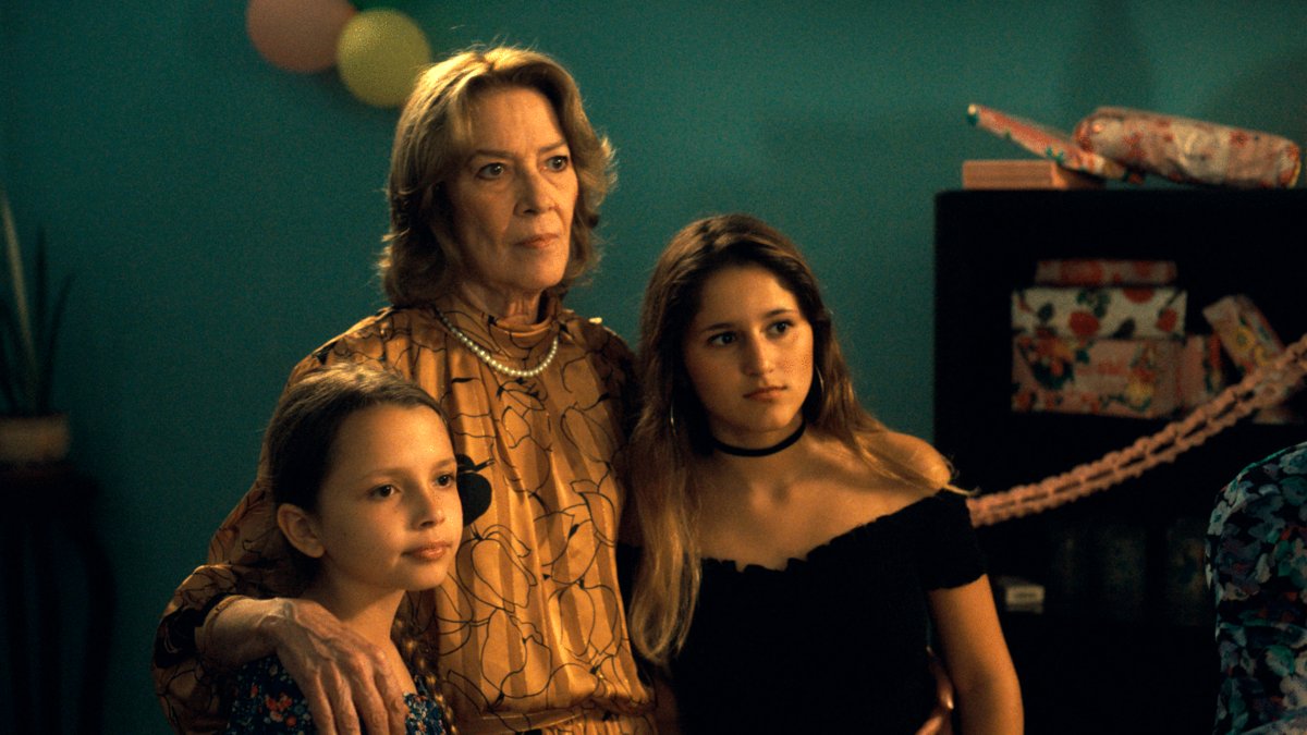 Photo from the movie Queens [2024]