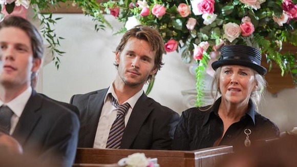 Photo from the movie The Right Kind of Wrong