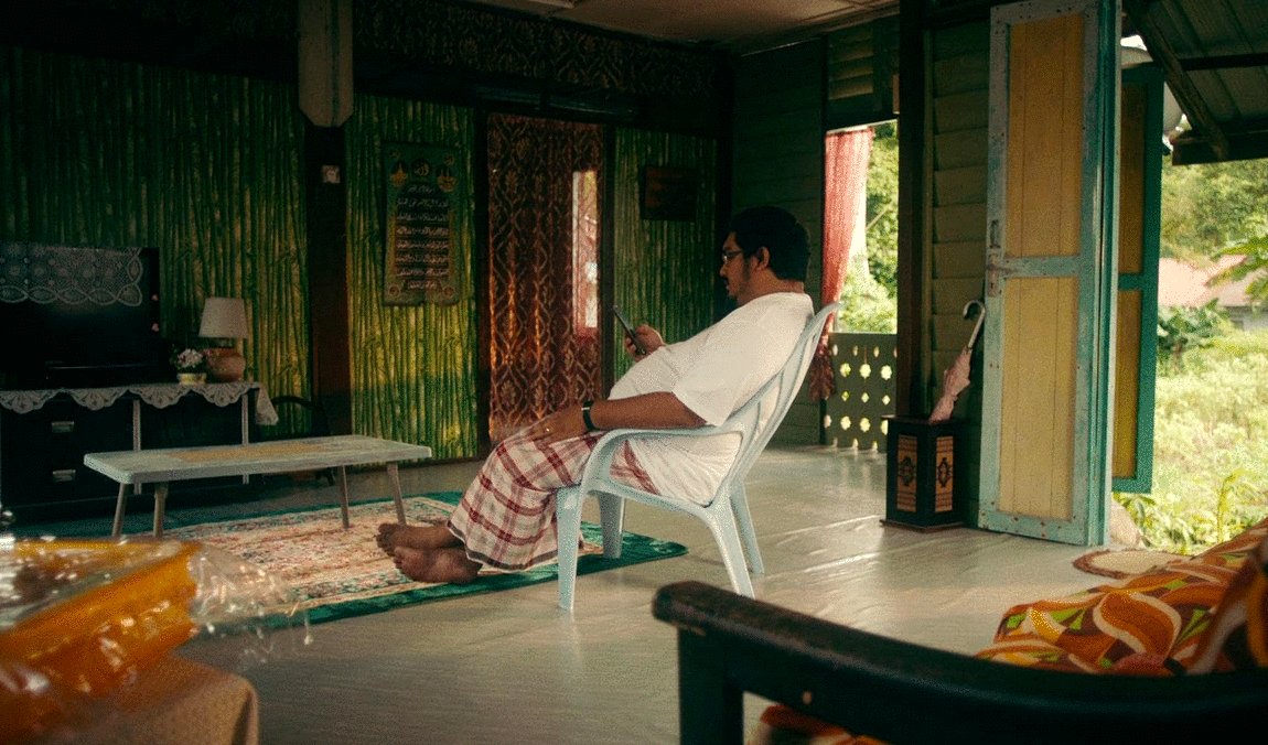 Photo from the movie Tiger Stripes [2023]