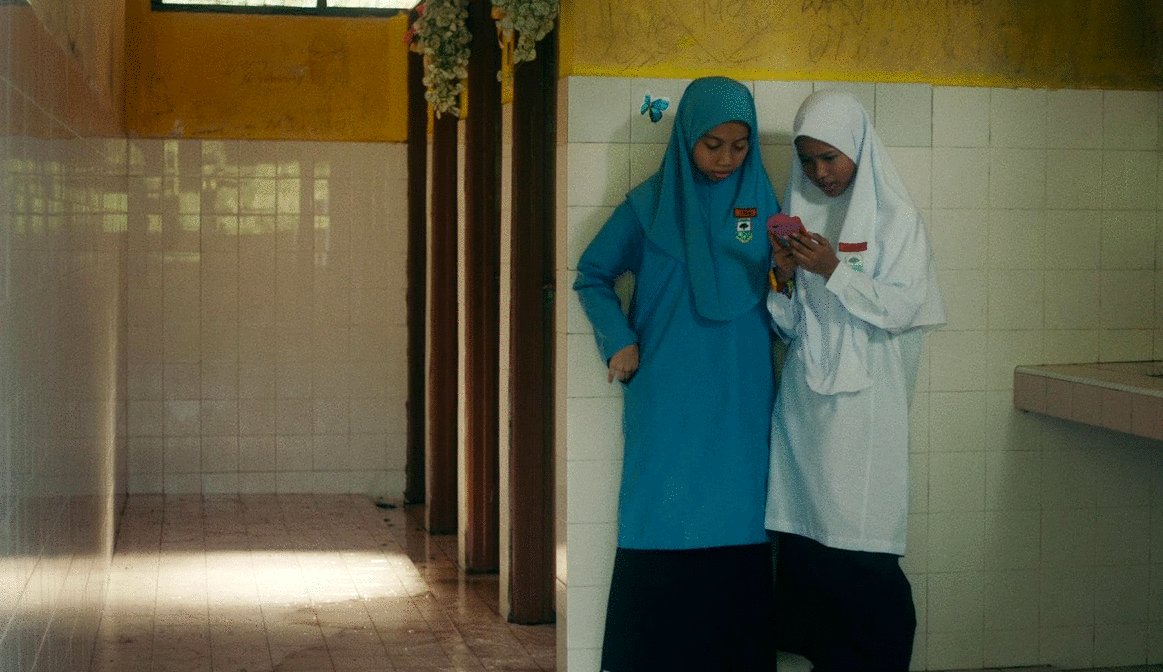 Photo from the movie Tiger Stripes [2023]