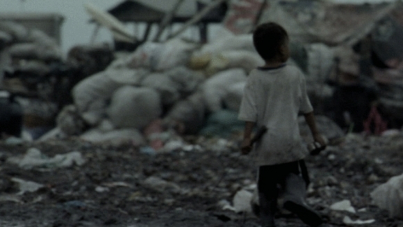 Photo from the movie Off World [2010]