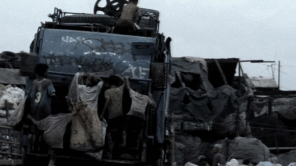 Photo from the movie Off World [2010]