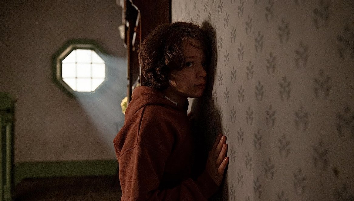 Photo from the movie Cobweb [2023]