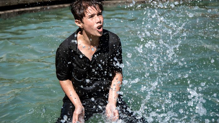 Photo from the movie Khorshid [2020]