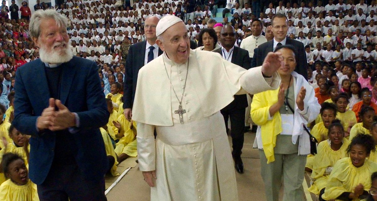 Photo from the movie In Viaggio: The Travels of Pope Francis [2022]
