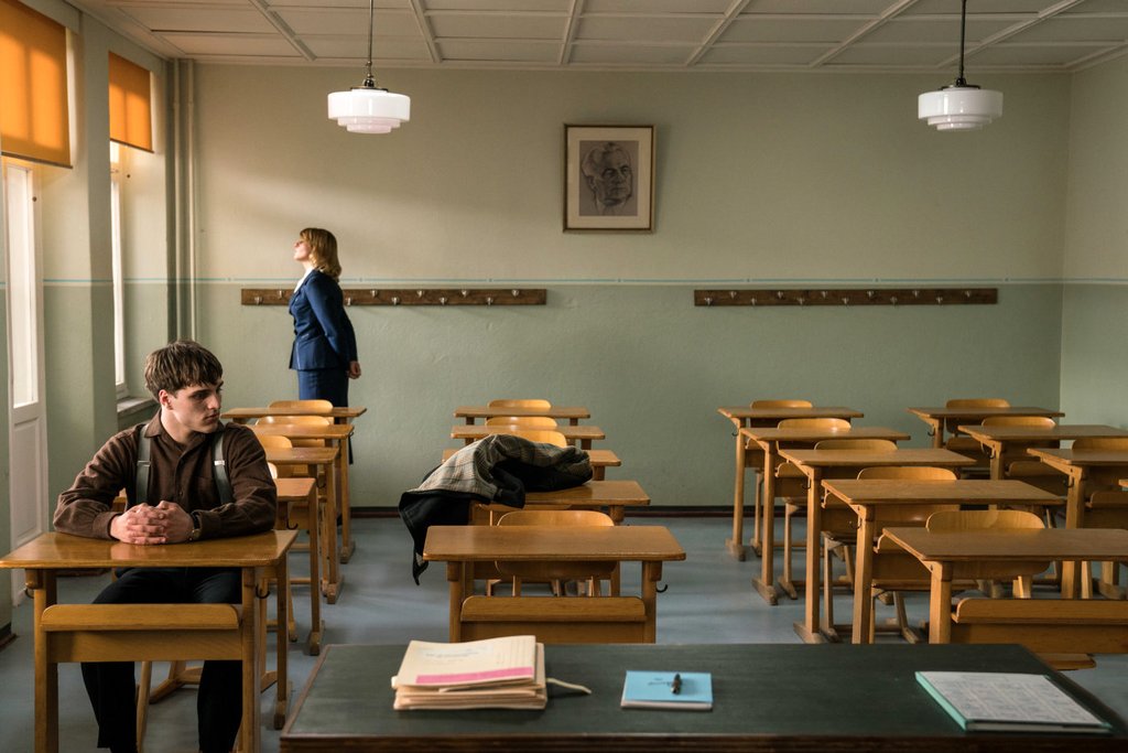 Photo from the movie The Silent Revolution [2018]
