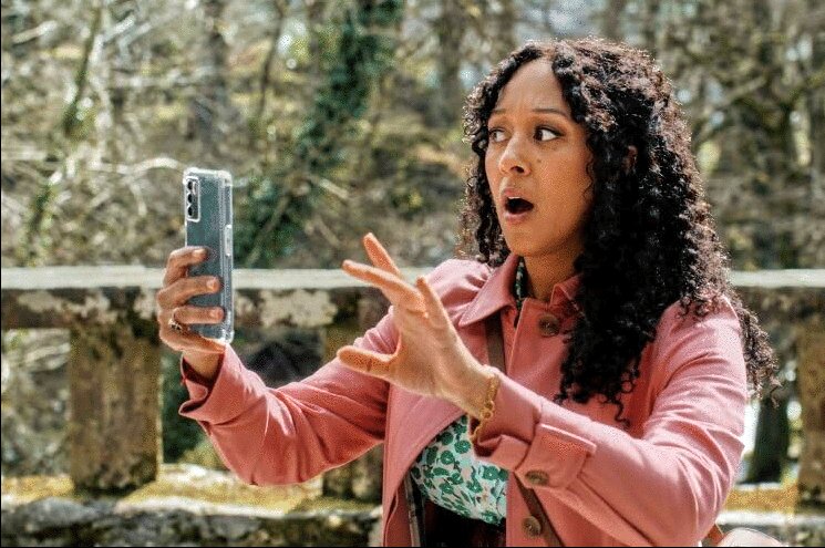 Photo from the movie Haunted Harmony Mysteries: Murder in G Major [2023]