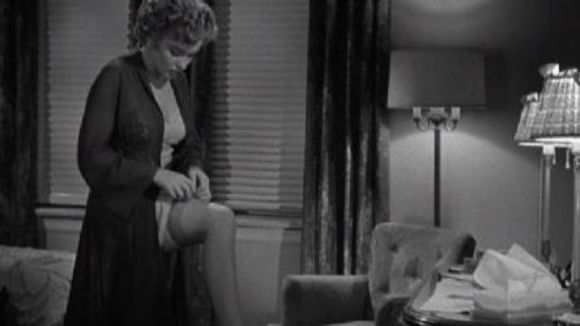 Photo from the movie Don't Bother to Knock