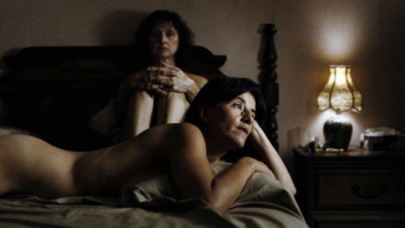 Photo from the movie Vic+Flo Saw a Bear