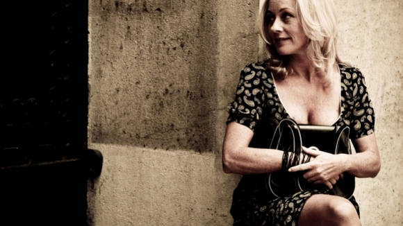 Photo from the movie The Investigator [2008]