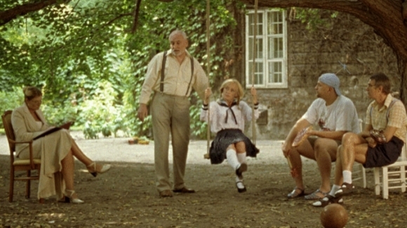 Photo from the movie The Investigator [2008]