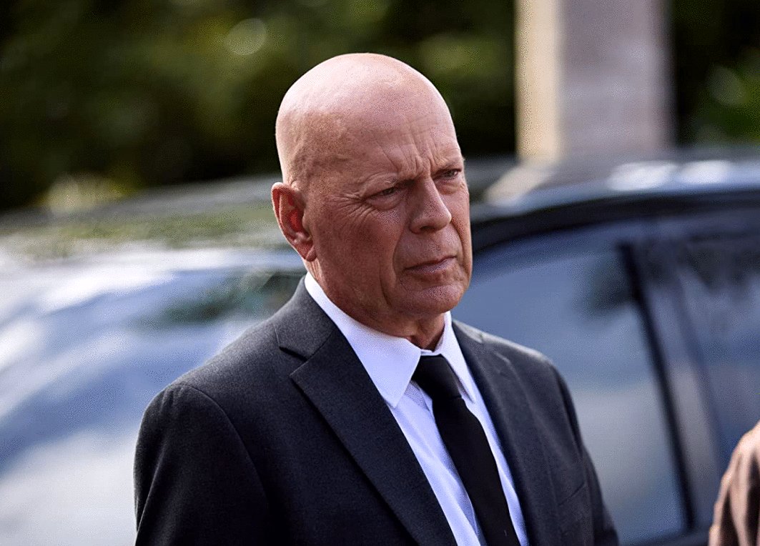 Photo from the movie Survive the Game [2021]