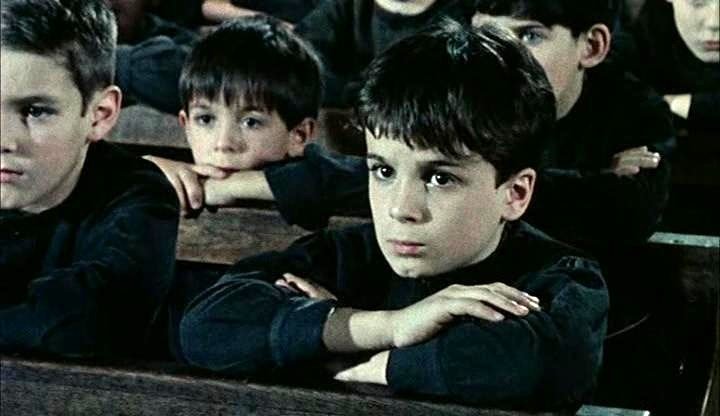 Photo du film A Child in the Crowd [1976]