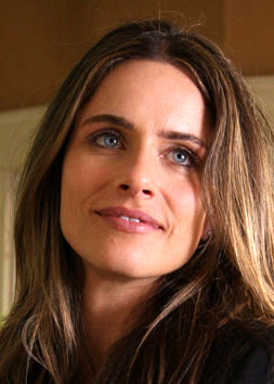 Amanda Peet