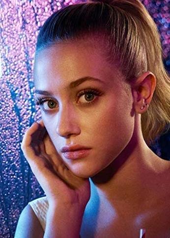 Lili Reinhart