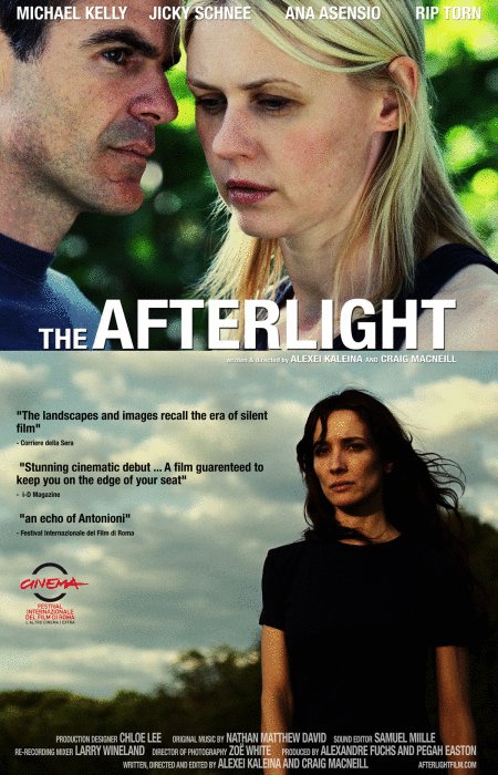 L'affiche du film The Afterlight