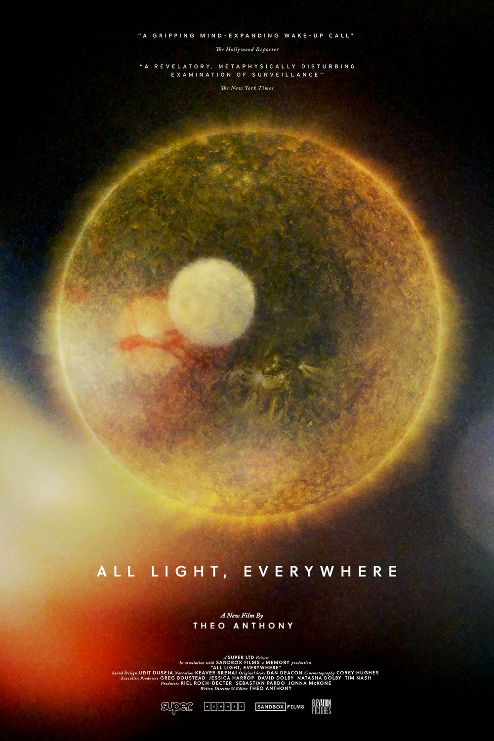 L'affiche du film All Light, Everywhere