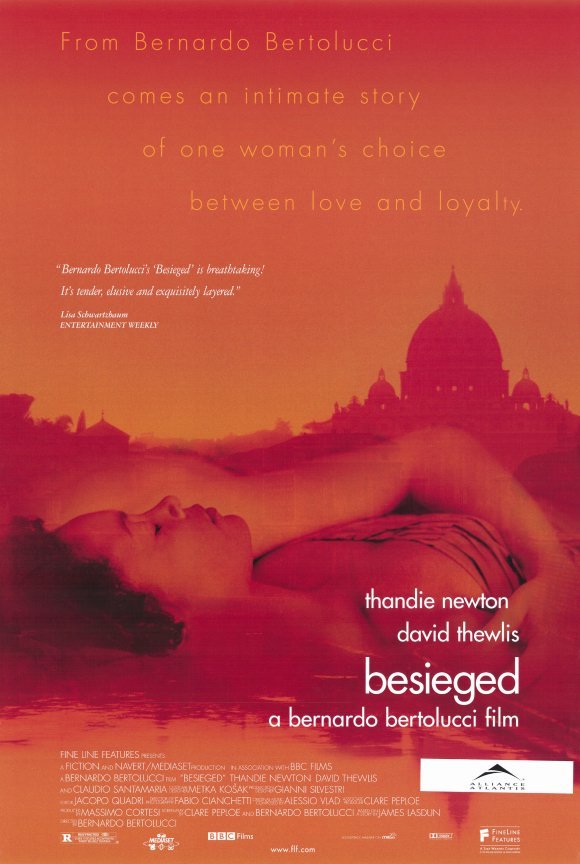 L'affiche du film Besieged [1998]