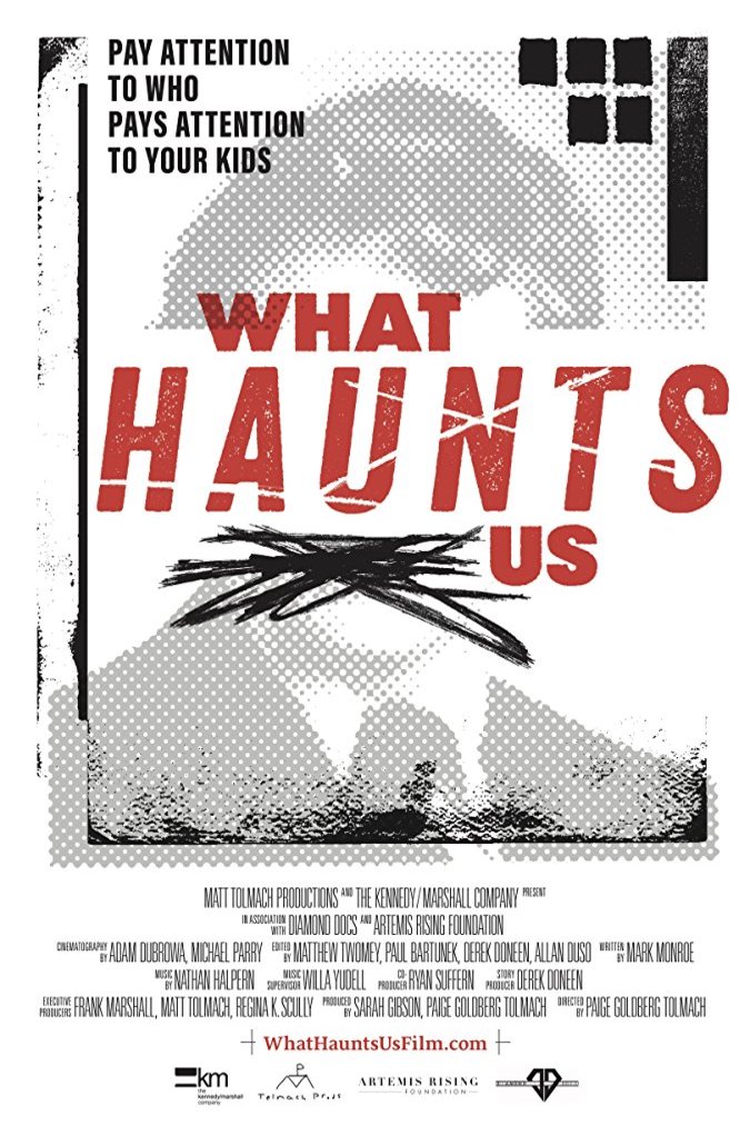 L'affiche du film What Haunts Us